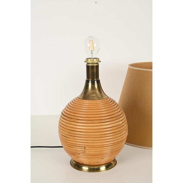 Large Mid-Century Table Lamp in Rattan and Brass attributed to Vivai del Sud, Italy, 1970s For Sale - Image 10 of 13