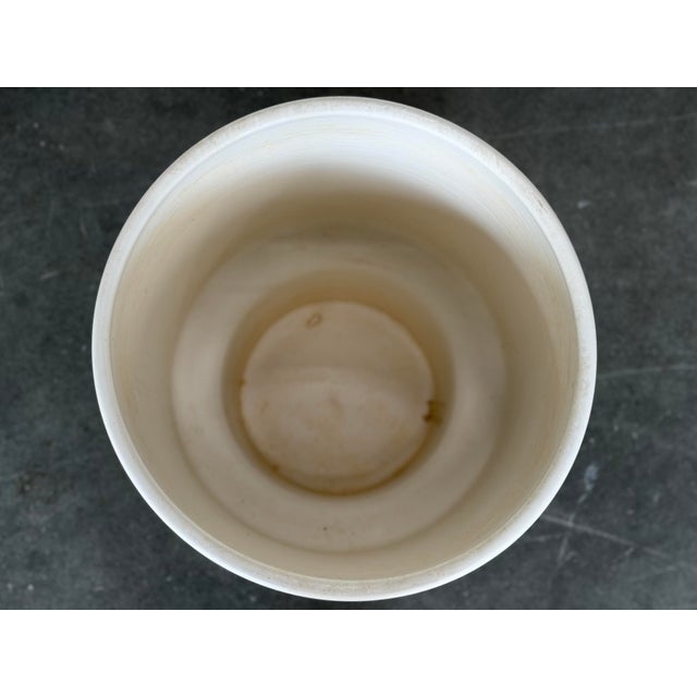 1960s Gainey Ceramics P-16 Chalice Planter - Mid Century Modern LaVerne Ceramic Pot For Sale In Atlanta - Image 6 of 9