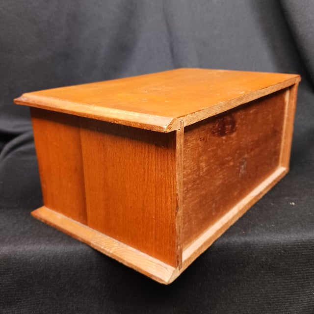 English's Needles Antique Miniature Tabletop Oak & Pine Spool Cabinet For Sale - Image 6 of 17