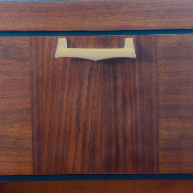 Chocolate Mid-Century Modern Brutalist Teak & Walnut 6-Drawer Dresser, 1960s For Sale - Image 8 of 10