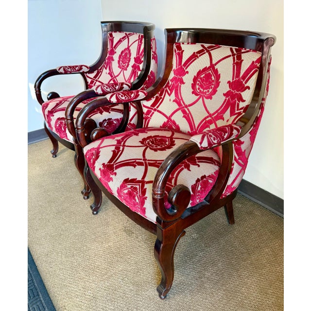 Presenting striking accent chairs that beautifully blends classic elegance with bold artistry. Featuring luxurious raised...