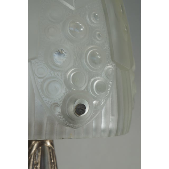 Georges Leleu French Art Deco Table Lamp in Frosted Glass & Nickeled Bronze - 1930s For Sale - Image 9 of 11
