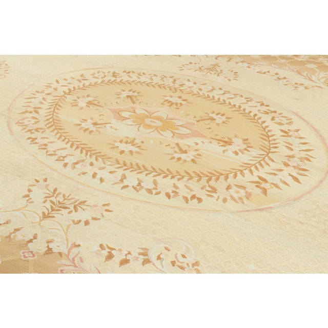 Oversized Antique Aubusson Rug, Floral Medallion Over Cream Tones - Rug & Kilim For Sale In New York - Image 6 of 8