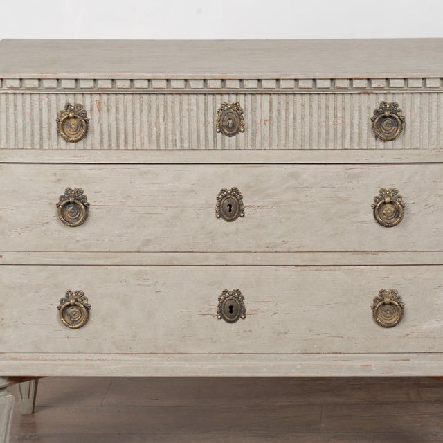 Pair of 19th Century Swedish Gray Painted Chests of Drawers For Sale - Image 13 of 18