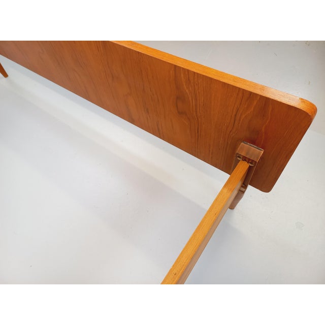Vintage Scandinavian-Style Teak Double Bed with Suspended Bedside Tables and Integrated Lamps, 1960s For Sale - Image 17 of 18