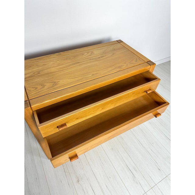 1960s Vintage French Chest of Drawers in Elm from Maison Regain, 1960s For Sale - Image 5 of 13