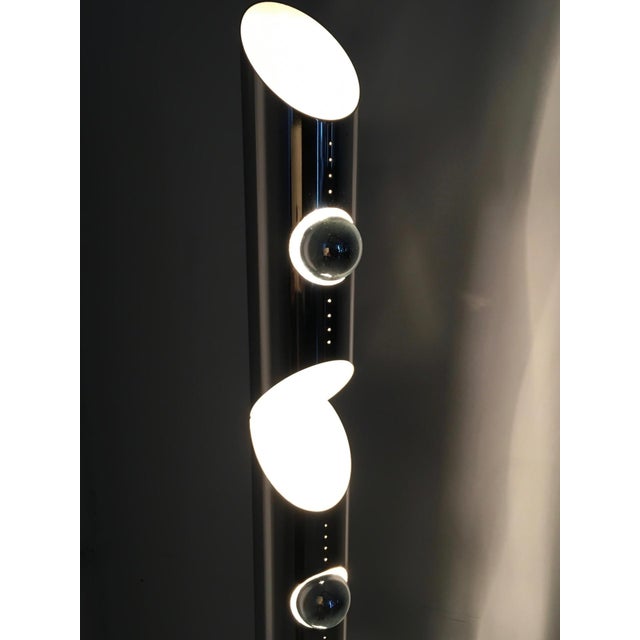 Vintage Italian Varnished Metal Column Floor Lamp by Reggiani, 1970s For Sale - Image 6 of 7