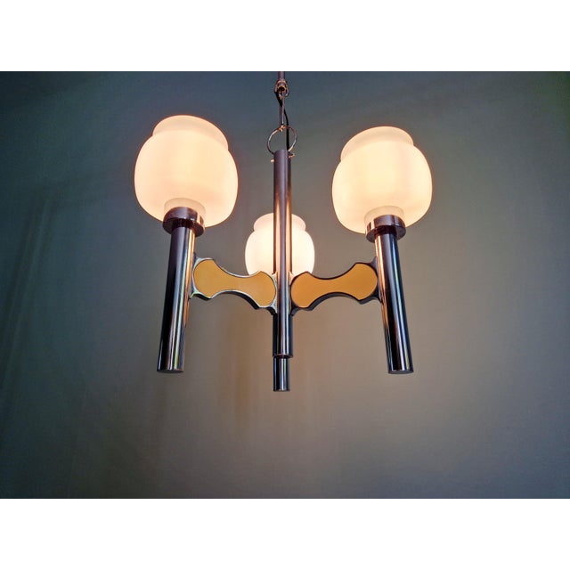 Gaetano Sciolari Space Age Chandelier in Chromed Metal and White Opaline Glass by G. Sciolari for Boulanger, 1970s For Sale - Image 4 of 15