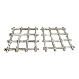 Example of Trivets