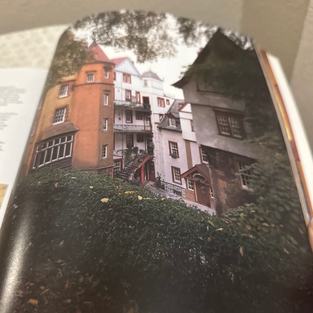 "Living in Scotland" by Lesley Astaire, Roddy Martine, Fritz Von der Schulenburg 1997 For Sale - Image 10 of 12