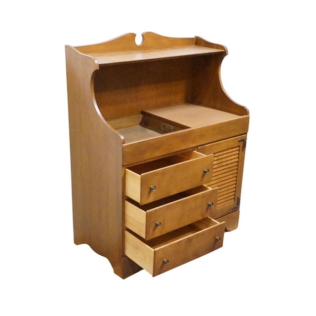 Wood Ethan Allen / Baumritter Heirloom Nutmeg Maple Colonial Early American 36" Dry Sink Server W. Shutter Door Cabinet For Sale - Image 7 of 15