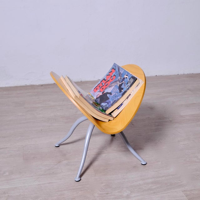 Unique magazine rack, original design and production from the 1990s. Calligaris brand. Well-maintained, an excellent...