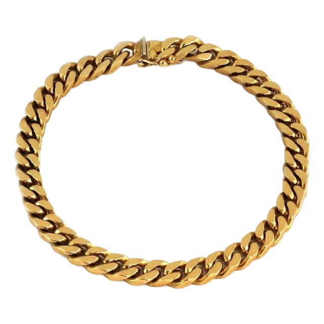Mid 20th Century 18K Yellow Gold Classic Curb Link Bracelet For Sale