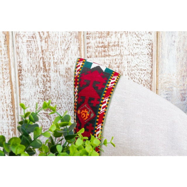 Tribal Ezhil Linen Tribal Border Pillow For Sale - Image 3 of 9