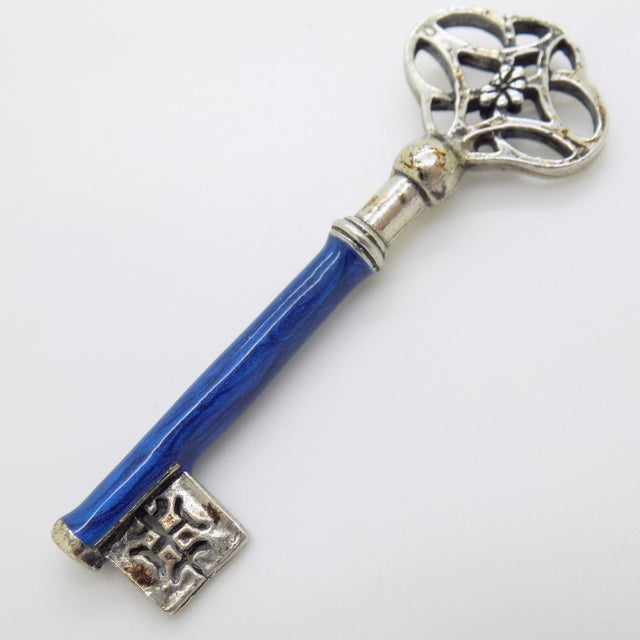 Italian 1 X Vintage Italian Handmade Genuine Silver "Loves Me, Loves Me Not" Real Life Size Key For Sale - Image 3 of 10