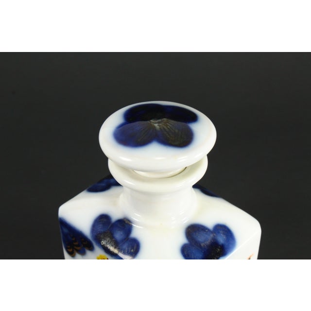Late 19th Century 19th C. Old Paris Porcelain Perfume Vanity Bottle Blue & White Flowers & Gold For Sale - Image 5 of 11