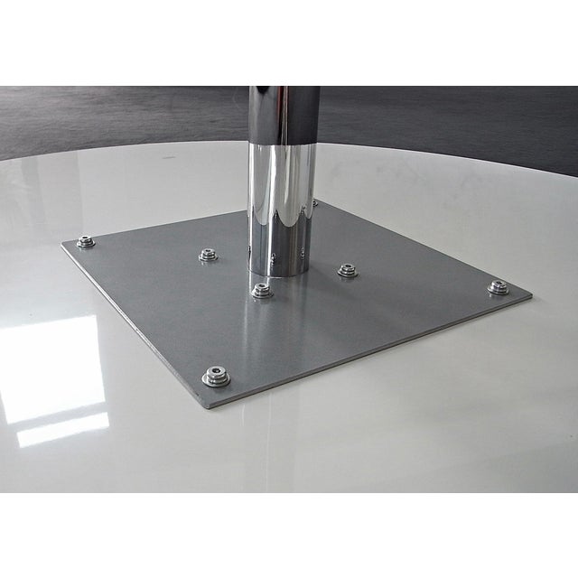 Silver Round Dining Table in White High Gloss Melamine on Chromed Tulip Pedestal, Germany, 2000s For Sale - Image 8 of 12