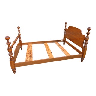 Vintage Ethan Allen Rock Maple Cannonball Double 4-Poster Bed Frame For Sale