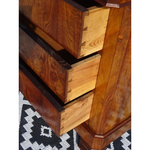 Louis Philippe Burr Walnut Washstand with Railway-Style Mechanism For Sale - Image 14 of 18