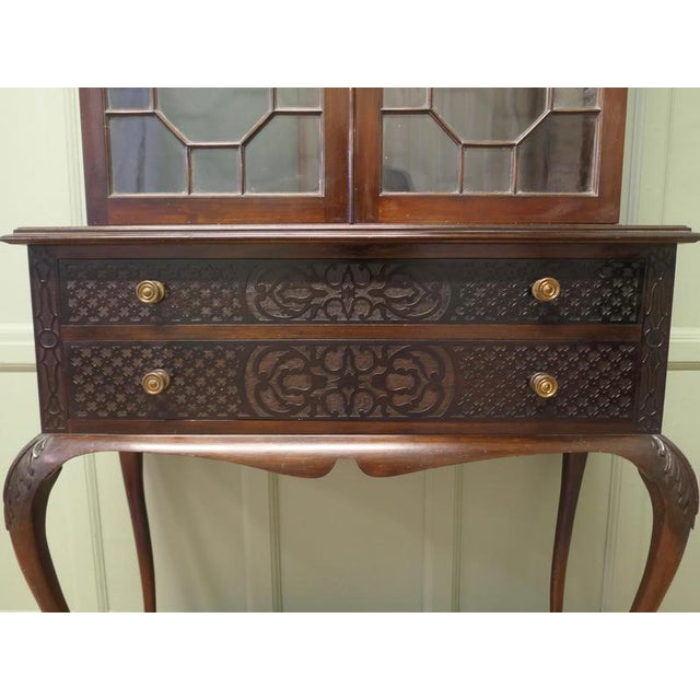 Chinese Chippendale Astral Glazed Mahogany Display Cabinet For Sale - Image 3 of 7