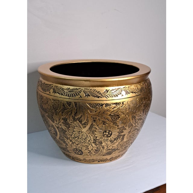 Large Vintage Chinoiserie Black & Gold Embossed Ceramic Cachepot Planter For Sale In West Palm - Image 6 of 12