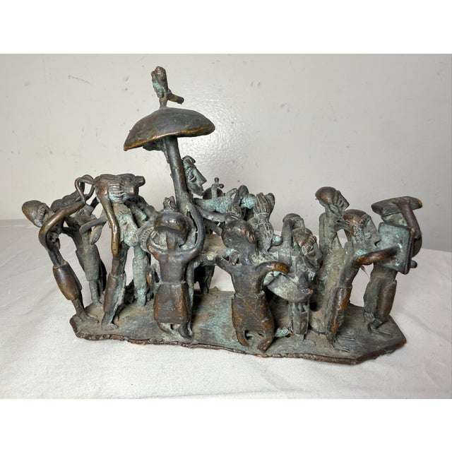 Antique 19th Century Ashanti King From Ghana Detailed Figural Bronze Statue For Sale - Image 11 of 16