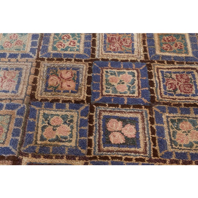 Doris Leslie Blau Vintage American Hooked Geometric Warm Tan Rug Patchwork For Sale In New York - Image 6 of 8