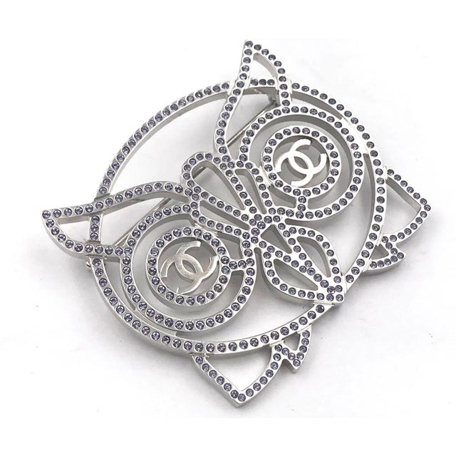 Contemporary Chanel Brand New Silver Owl Light Lavender Crystal Brooch For Sale - Image 3 of 5