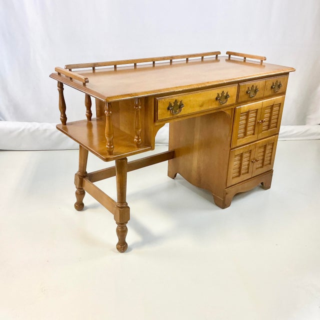 1950s Mid-Century Boho Chic Arts & Crafts Nutmeg Maple Desk. For Sale - Image 9 of 13