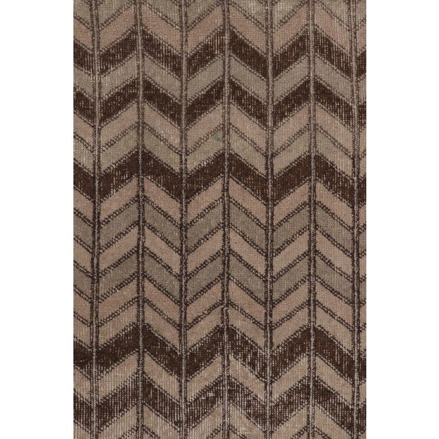 1960s Vintage Distressed Rug, Chevron Geometric Patterns in Beige-Brown - Rug & Kilim For Sale - Image 5 of 8
