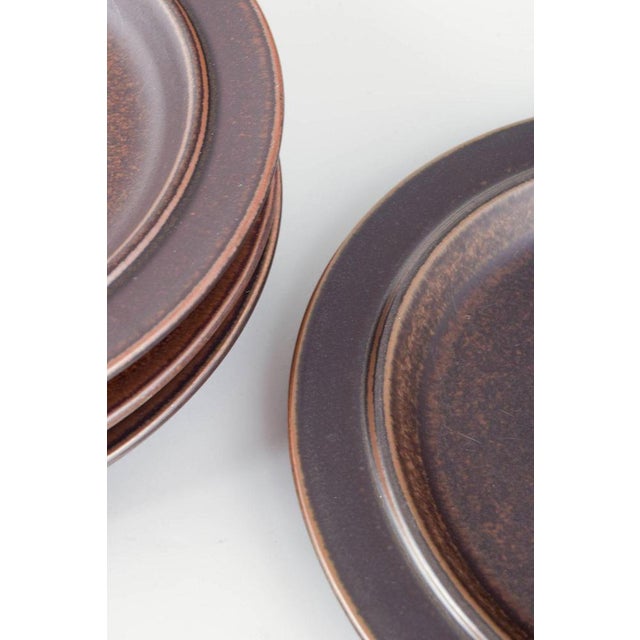 Ceramic Ruska Series Dinner Plates by Ulla Procopé for Arabia, 1970s, Set of 4 For Sale - Image 3 of 5