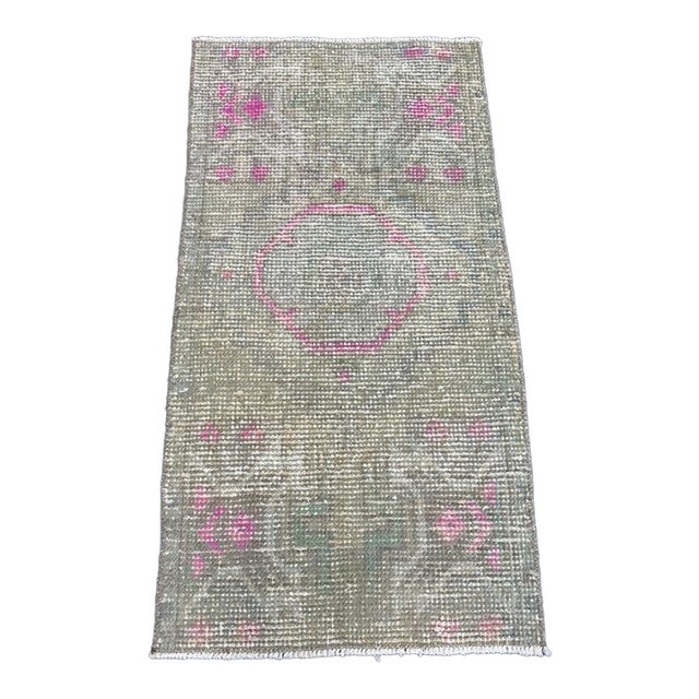 Turkish Yastik Rug 1'6" x 2'11" For Sale