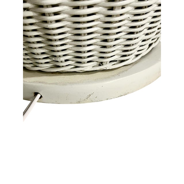 Vintage White Wicker Table Lamp With Matching Woven Shade – Coastal Boho Mid-Century Style 31.5” Tall For Sale - Image 9 of 18