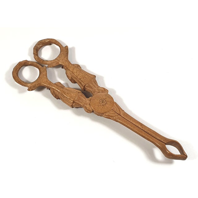 Wood 19th Century Finely Carved Figural Wooden Sugar/Grape Tongs Black Forest Style For Sale - Image 7 of 12