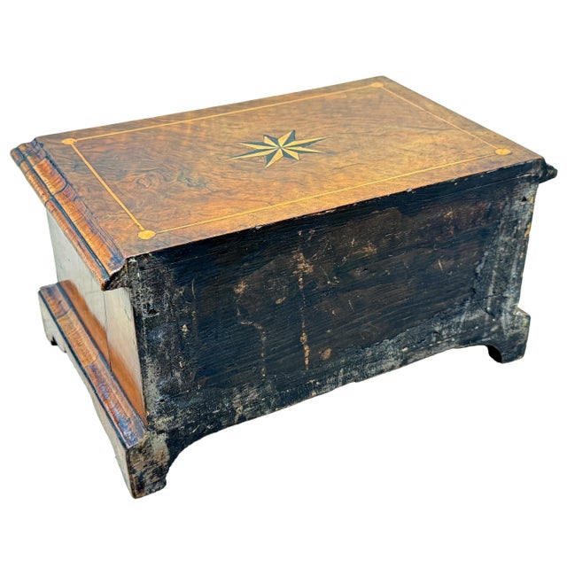 Early 18th Century Small Antique Walnut Chest of Drawers, 1720 For Sale - Image 5 of 14