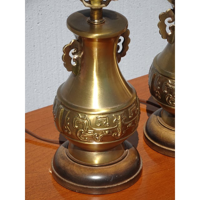 Pair of Vintage Mid Century Metal Table Lamps Lights W Lamp Shades For Sale - Image 11 of 11