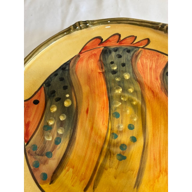 Pair of Vintage Italica Ars Hand-Painted Fish Plates – Italian Ceramic Art Pottery For Sale In Oklahoma City - Image 6 of 15
