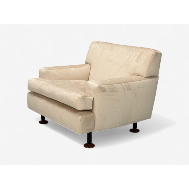 Marco Zanuso, Arflex, Italian Mid-Century Modern, Cream Velvet, Wood, Metal, 'Square' Lounge Chair, Italy, 1960s A beige...