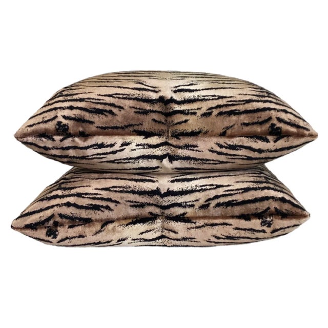 Classic tiger pillows made from luxe Italian Velour Velvet. With a silky, super soft feel, this fabric is divine! Elegant...