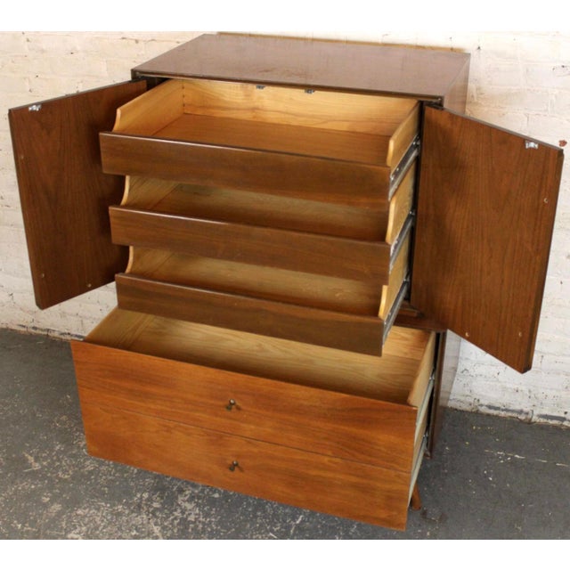 Mid 20th Century Modern Sculptural Walnut Highboy Dresser For Sale In New York - Image 6 of 13