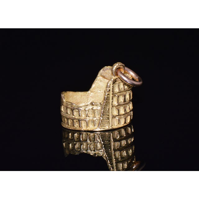 Italian 750 18k Solid Gold Roman Colosseum Charm Pendant For Sale - Image 4 of 8