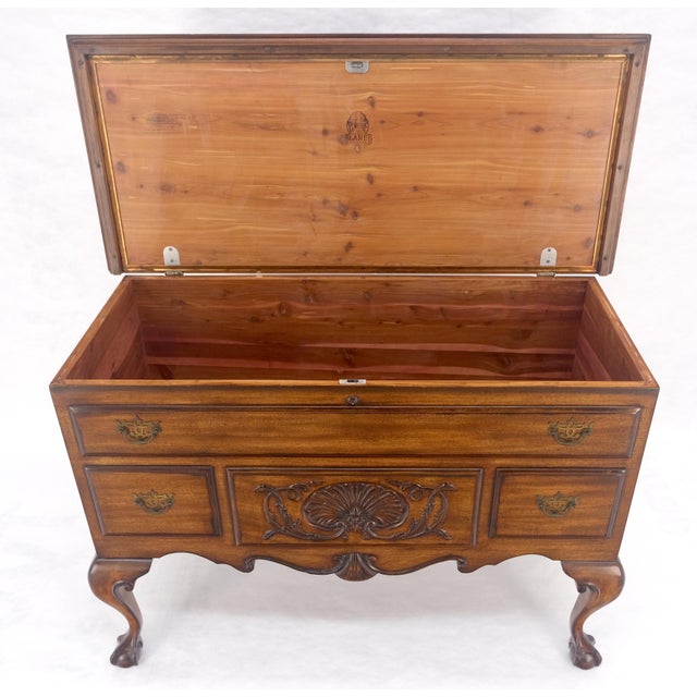 Very Fine Cedar Hope Chest Ball & Claw Chippendale Feet MINT For Sale - Image 17 of 18