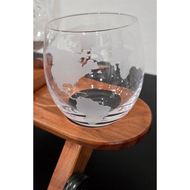 Shannon Crystal Shannon Crystal Airplane Decanter Set With Etched Globe Glasses – Unique Gift & Barware For Sale - Image 4 of 9