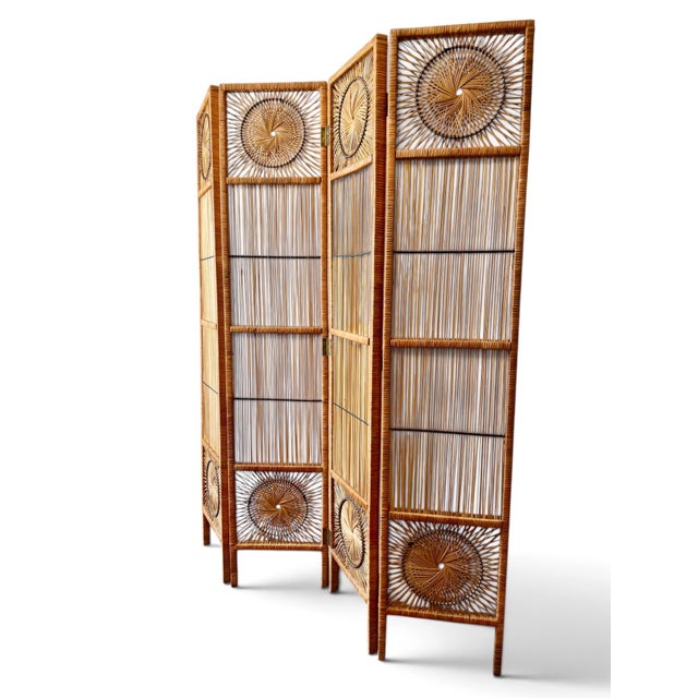 Mid-Century Modern Vintage Woven Rattan Sunburst Four-Panel Room Divider Screen For Sale - Image 3 of 11