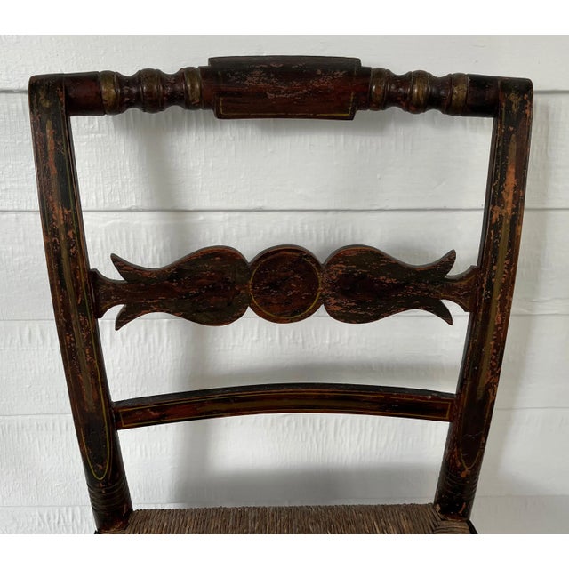 American Antique Early 19th Century American Federal Classical Grain Painted Side Chair For Sale - Image 3 of 12