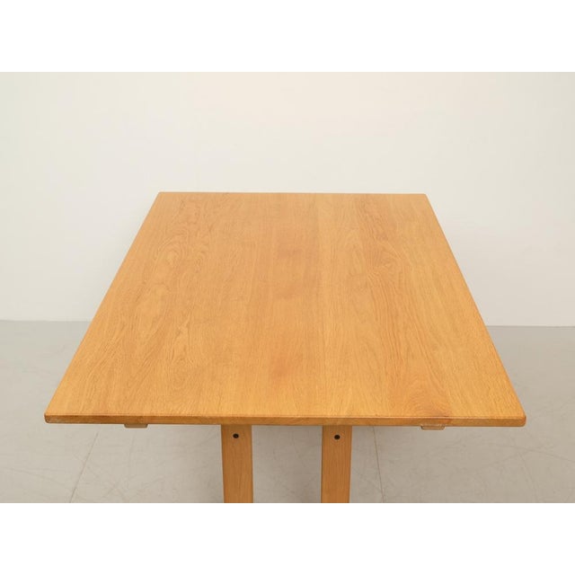 Kurt Østervig Danish Dining Table in Oak by Kurt Østervig for K.P. Møbler, 1970s For Sale - Image 4 of 18