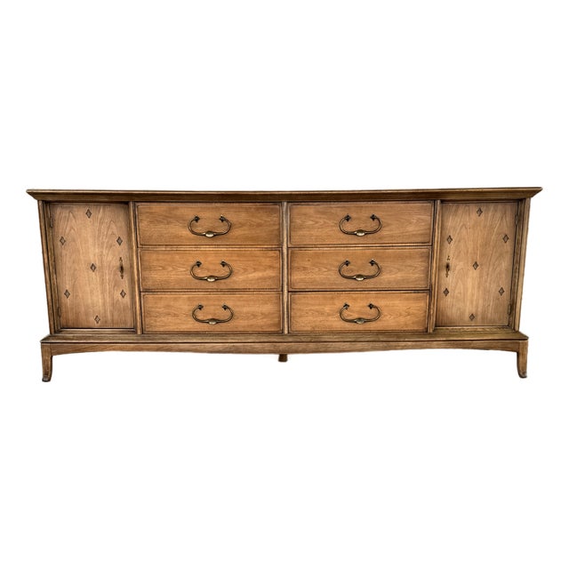 1960s Mid Century Modern Credenza / 12-Drawer Dresser - Unmarked Attributed to Thomasville Horizon Series For Sale