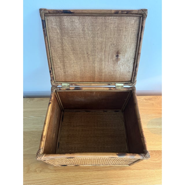 Late 20th Century Extra Large Hinged Tortoise Bamboo and Woven Cane Storage Box For Sale - Image 9 of 9