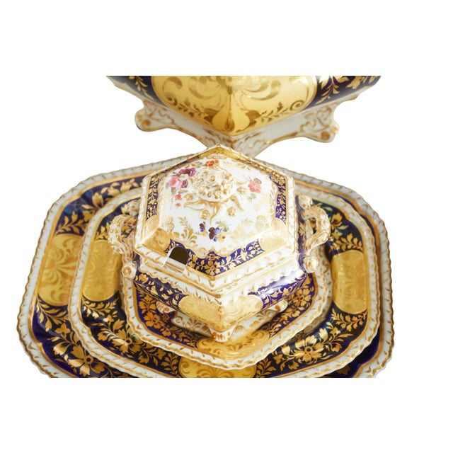 19th Century British Porcelain Dinnerware Service, 88 Pieces For Sale - Image 10 of 13