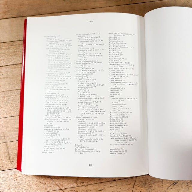 Signed Diana Vreeland by Eleanor Dwight, 1st Edition 2002 Fashion Book For Sale - Image 12 of 13